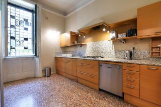 Charming Liberty-Style Villa with Garden and Parking near City Life - Milan - 2
