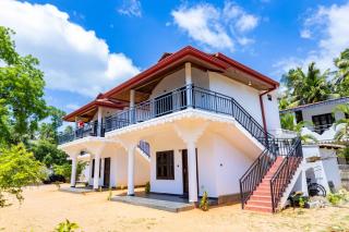 Dila Beach Resort - Trincomalee - 8