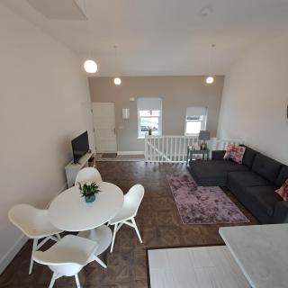 1A Cathedral Place - Cathedral Townhouses Cobh - Cobh - 4