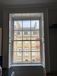 Stylish 2BR with WiFi - Bath - 5