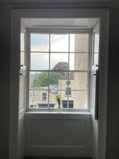Stylish 2BR with WiFi - Bath - 1
