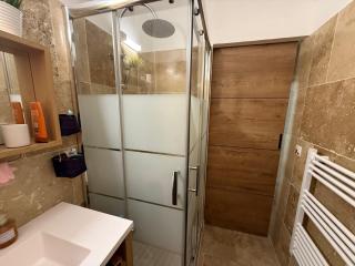 Cabanon Lourmarin - 2