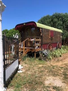 Roulotte au bord du canal du midi argeliers - 2