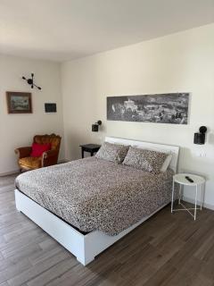 Il Monastero di Qua - 1