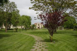 Domeniile Martinutzi -Hotel Cardinal si Conac Rhedey - Alba Iulia - 0