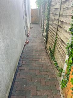 3-Bed Barnwell Retreat- Sleeps 6 Garden & Parking - Stevenage - 1