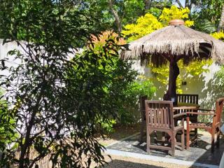 behind ocean villa - Weligama - 5