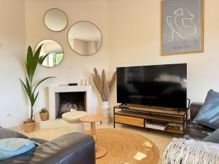 Casa de la Alegria, 3-bedroom house near Cabopino Beach, Marbella - Marbella - 9