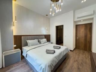 Zen Stays - The Pool Duplex 4BR - Kairo - 1