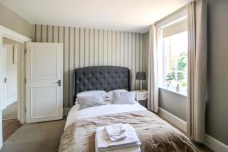 The Fraya Suite at Sterling house Short Stays - Basingstoke - 7