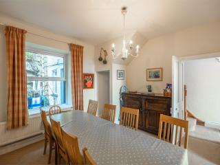 4 Bed in Aberdovey DY038 - Aberdyfi - 2
