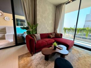 BLVD - Luxe Retreat - Stylish Stay with Full Privacy - 8