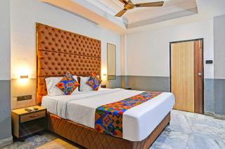 FabHotel Gulshan International - Nr Peter Cat Park Street - Calcutta - 4