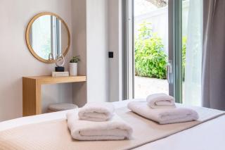 Aquanera Villas - Sunrise View Retreat with Private Pool- 5 minutes from the beach- By Villa Mana Gers - Agii Saranta - 2