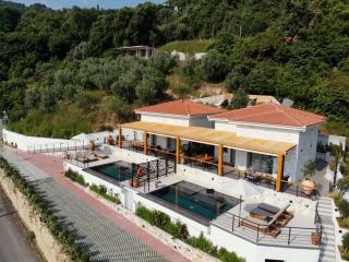 Aquanera Villas - Sunrise View Retreat with Private Pool- 5 minutes from the beach- By Villa Mana Gers - Agii Saranta - 3