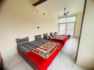 Maa ganga yamuna homestay - Dharāsu - 9
