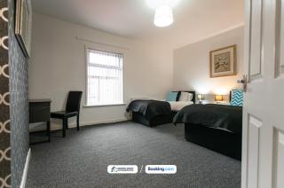 Modern 3-Bedroom House in Leigh - Ideal for Families Contractors & Long Stays - Leigh - 3