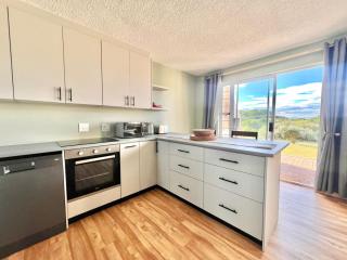 Fijnbosch Villa at Claptons - Jeffreys Bay - 8