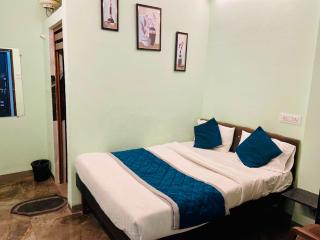Hotel MR10 - Indore - 2