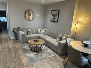 BOFA Snug Apartment - Bridge of Allan - 2