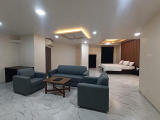 Hotel Raj Heights - Solapur - 6