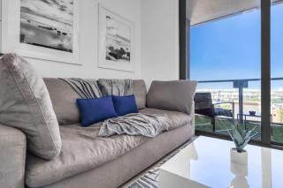 Bayview 2BR Retreat Stunning Views and Pool - Miami - 7