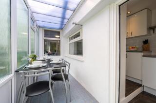 Chapel Lodge - 3 Bedrooms - WIFI - Newport - 5