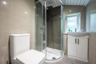 Chapel Lodge - 3 Bedrooms - WIFI - Newport - 6