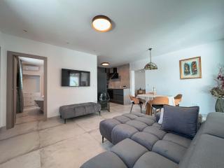 Mediterranean Oasis Seaside Villa with Pool - Split - 6
