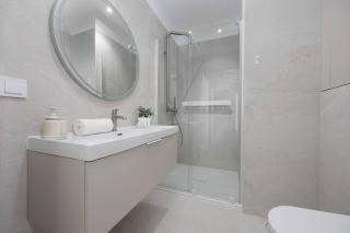 Zen Prestige Warsaw Apartment with Parking & Air Conditioning by Renters Prestige - Warsaw - 3