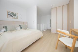 Zen Prestige Warsaw Apartment with Parking & Air Conditioning by Renters Prestige - Warsaw - 5
