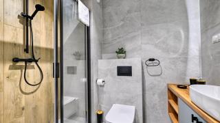 Pine Apartments, Sun & Snow - 6