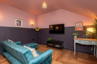 Art-Inspired Apartment in City - Barnard Castle - 5