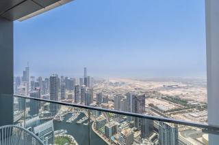 StayShort - Stylish JBR Apartment Sleeps 4 with Marina Views - 6
