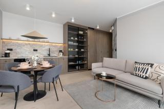 Elegant & Modern Apartments with Water View by Noclegi Renters - Danzig - 0