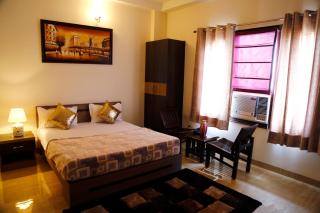 Runway Residency at Pitampura - Neu-Delhi - 0