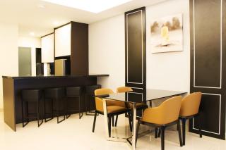 Lucky 3 Bedroom Suite - King, Queen and Twin - 1