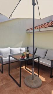 Penthouse Paulina - Large Sunny Terrace - Seaview - 250m to Beach and Restaurants - Free Parking - Trogir and Ciovo - 15 minutes to airport - Trogir - 8