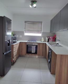 Waterfall Comfy place - Midrand - 3