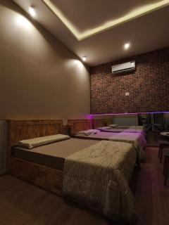 Long Homestay 2 Giường Đôi - Ðức Hòa - 0