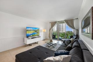Bright Stylish 2BR Condo Stunning View Of Ocean - Sunny Isles Beach - 0