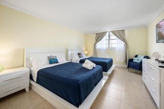 Bright Stylish 2BR Condo Stunning View Of Ocean - Sunny Isles Beach - 4
