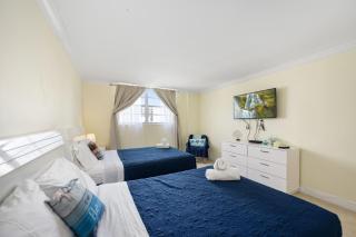 Bright Stylish 2BR Condo Stunning View Of Ocean - Sunny Isles Beach - 5