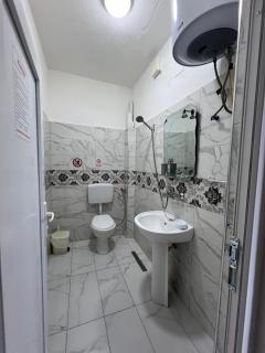Guesthouse NA - Durazzo - 8