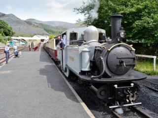 4 Tan Y Bryn Terrace - Prenteg - 1