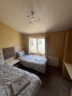 Pebble Beach Resort The Donington Lodge - Kinmel Bay - 5