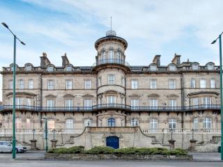 The Grand Terrace - Saltburn-by-the-Sea - 9