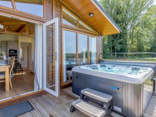 Nanny Goat Lodge - Crossway Green - 9