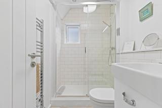 Seashells-Stylish Coastal Living - Pevensey - 8