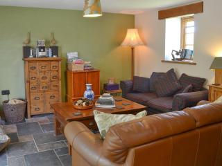 Hen Dy Goits - Llangadwaladr - 5
